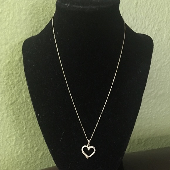 Beautiful necklace heart - Picture 1 of 3